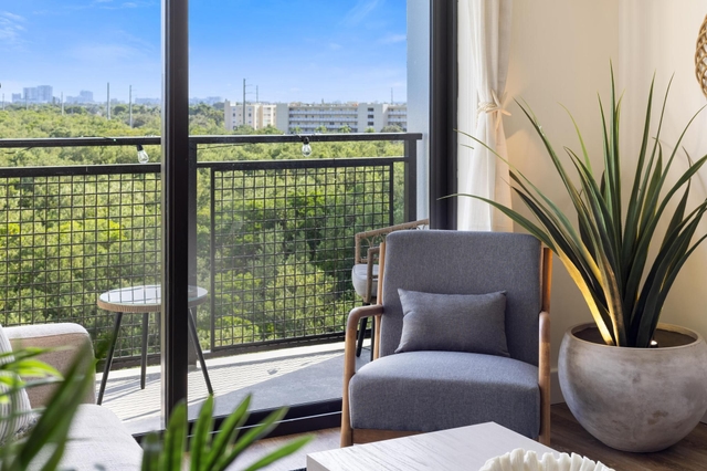 Image of Living space #4