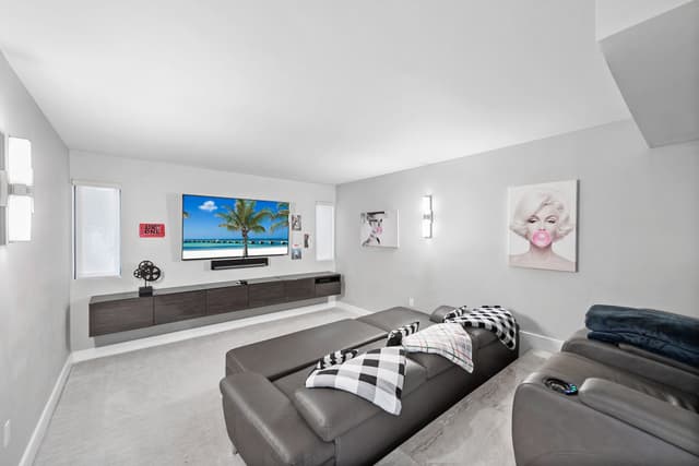 Image of Living space #3