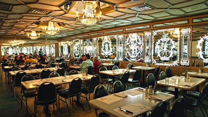 Café Versailles
