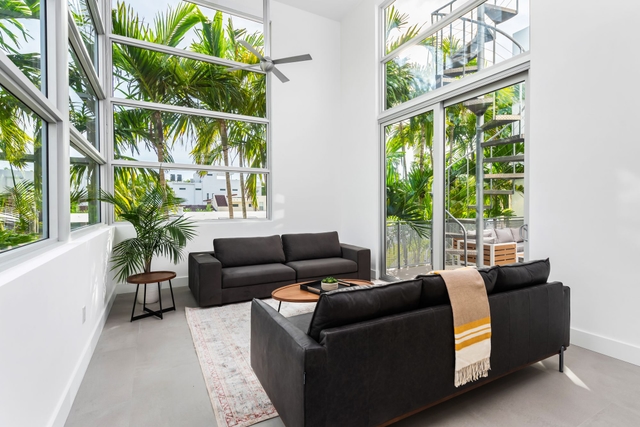 Image of Living space #9