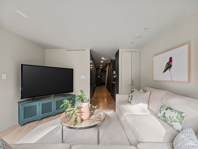 Image of Living space #5