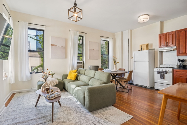 Image of Living space #1
