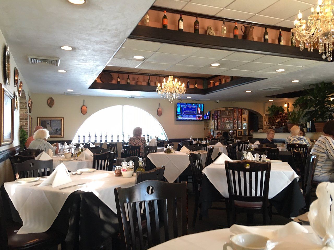 Gianni's Italian Restaurant