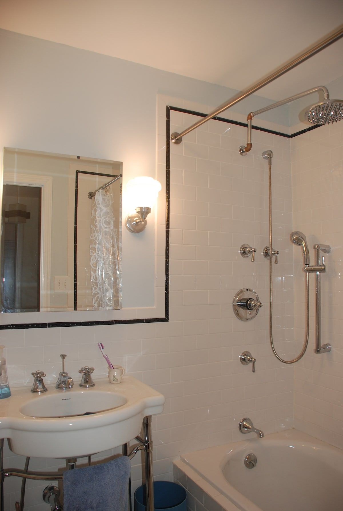 Grand Place | Clinton Hill | Brownstone Duplex w/ Private Garden photo 20