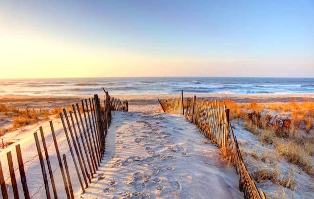 Ponquogue Beach