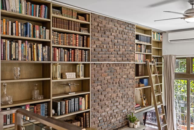 Image of Living space #3