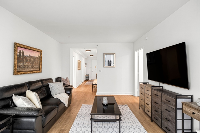 Image of Living space #5