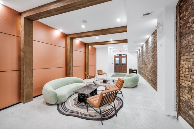 Image of Living space #6