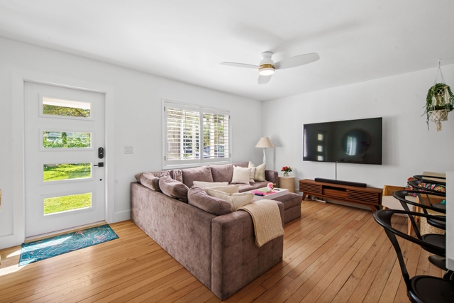 Image of Living space #2