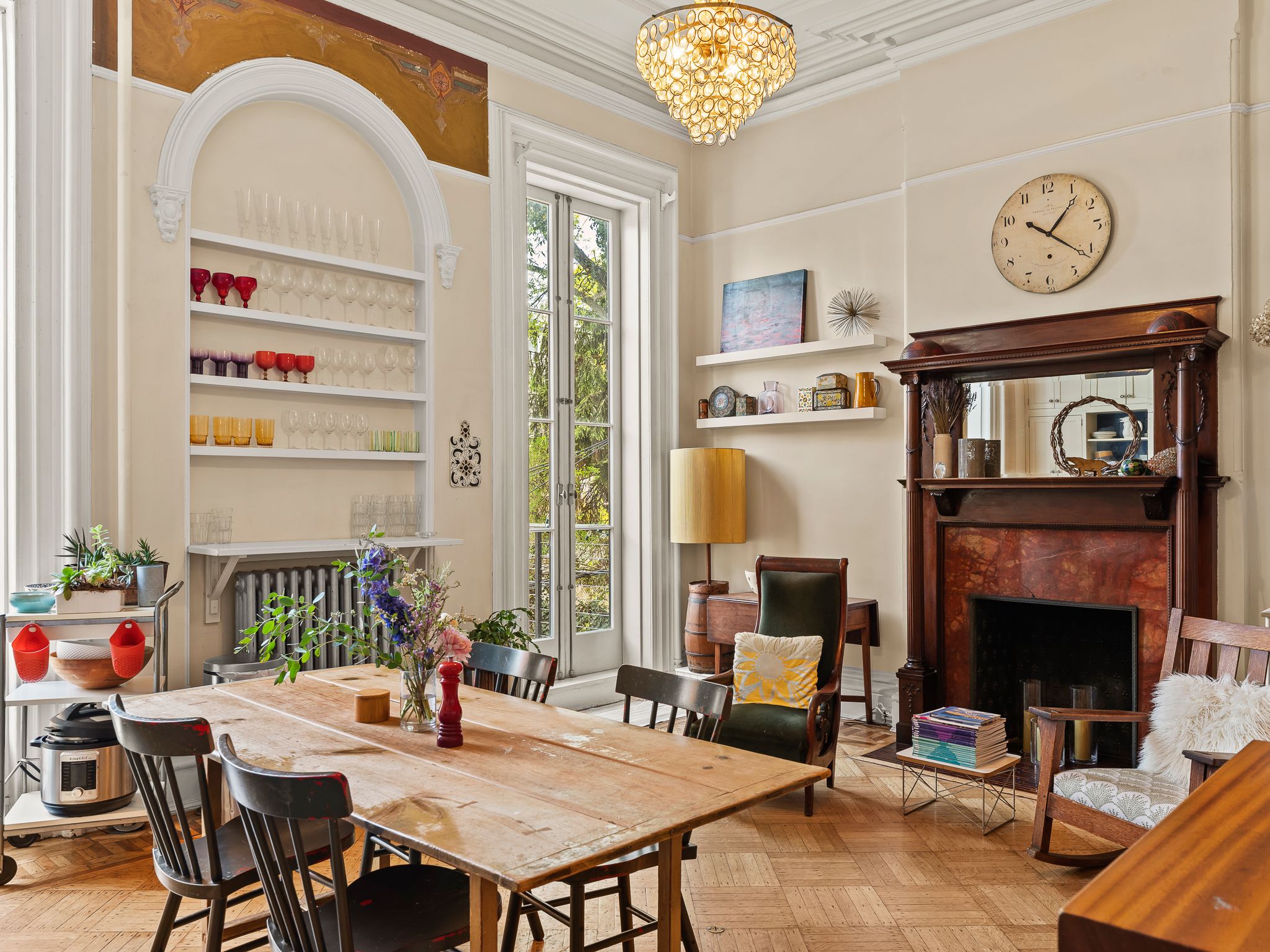 Grand Place | Clinton Hill | Brownstone Duplex w/ Private Garden photo 8