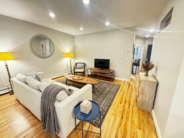 Image of Living space #2