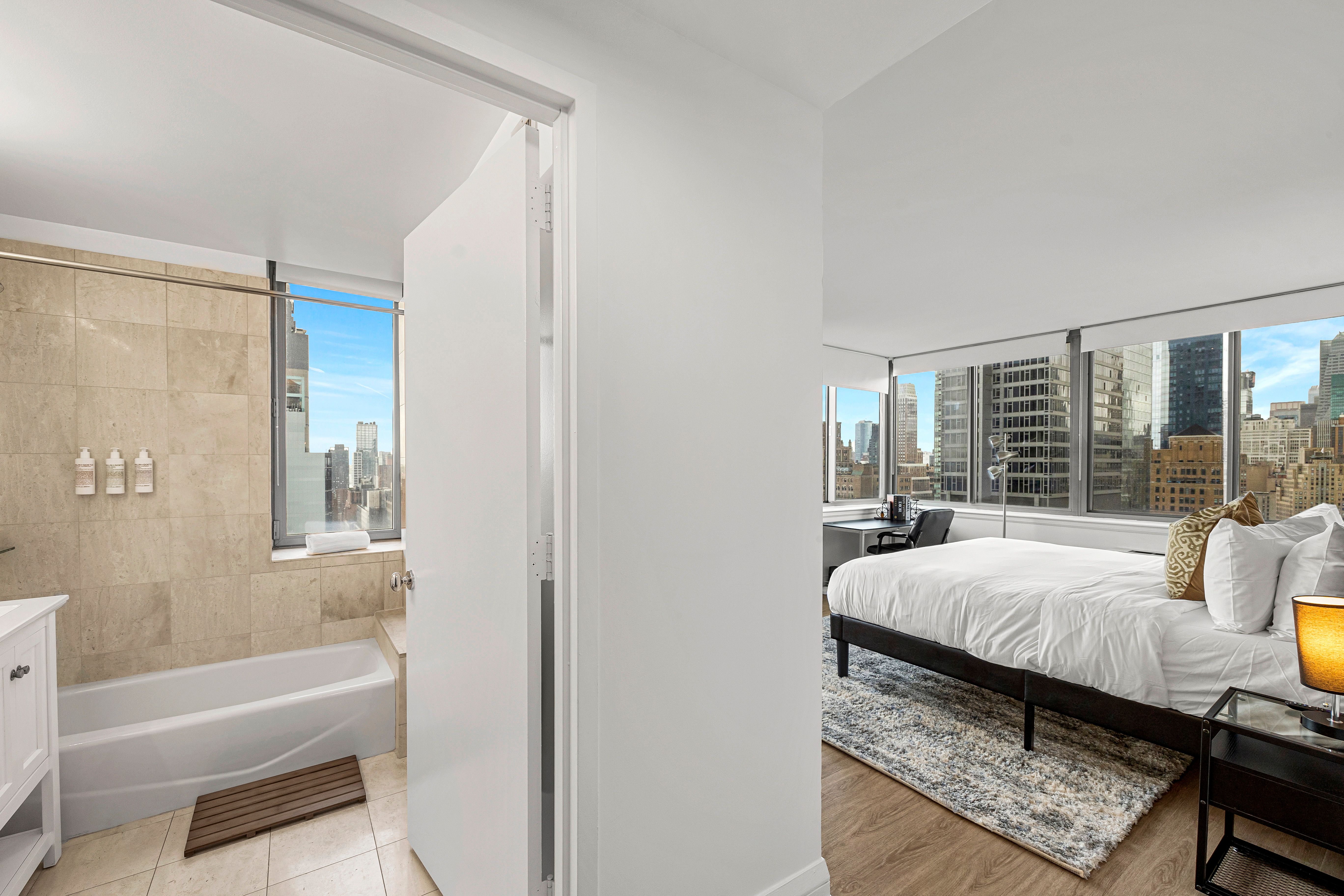Flatiron Place | Chelsea | Condo w/ Panoramic Views photo 28