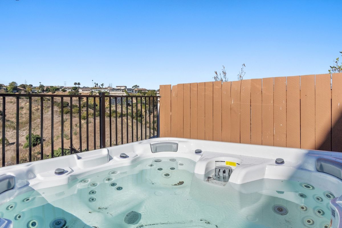 Casa Noire | Baldwin Hills | Luxe Hillside Villa with Hot Tub photo 49