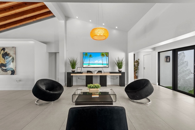 Image of Living space #1