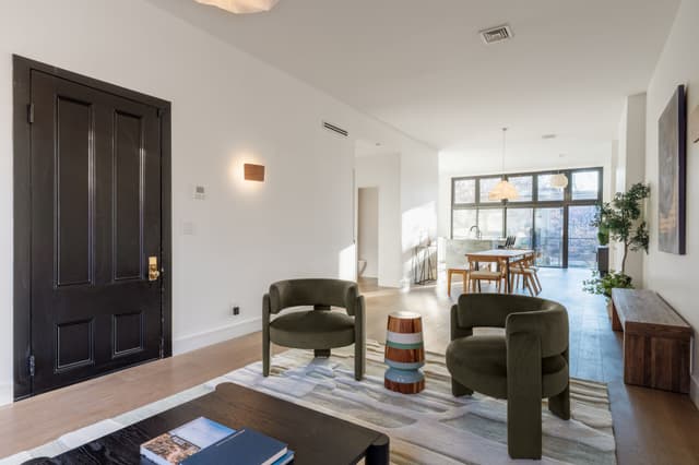 Image of Living space #2