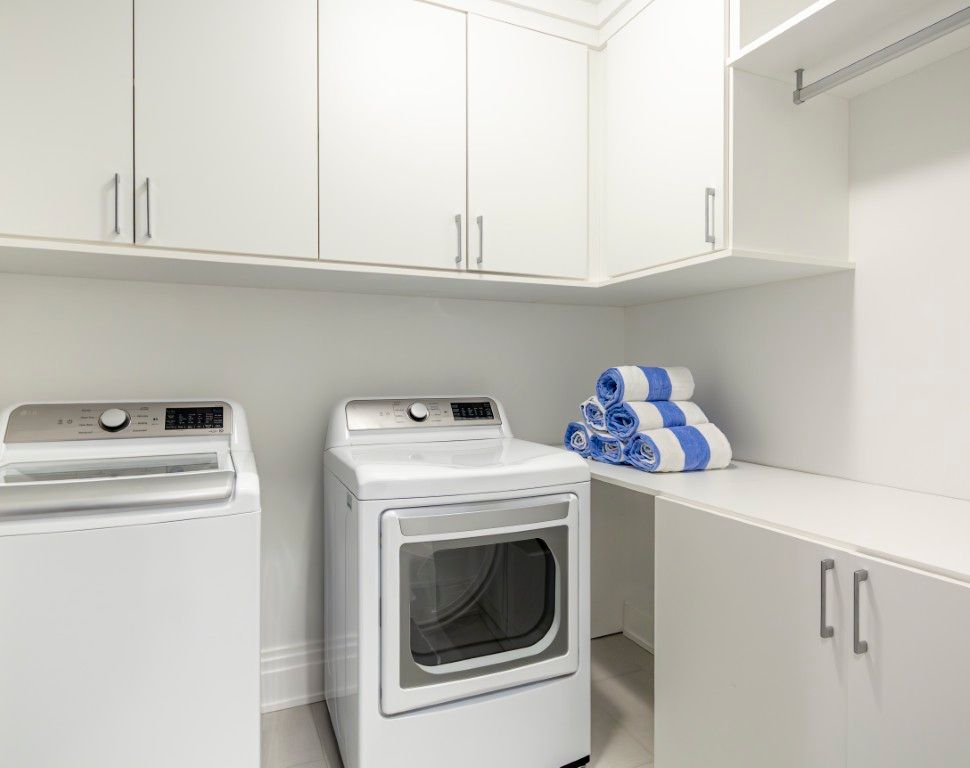 Rosko Estate | Southampton | Home With Heated Pool and Spa photo 41