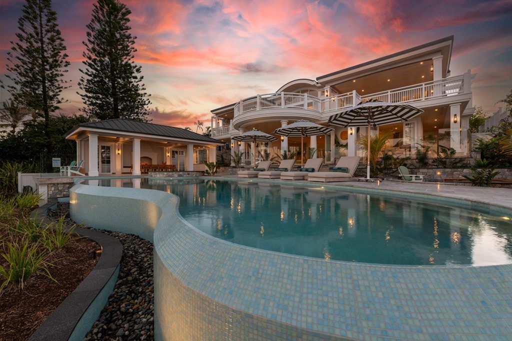 Luxurious beachside