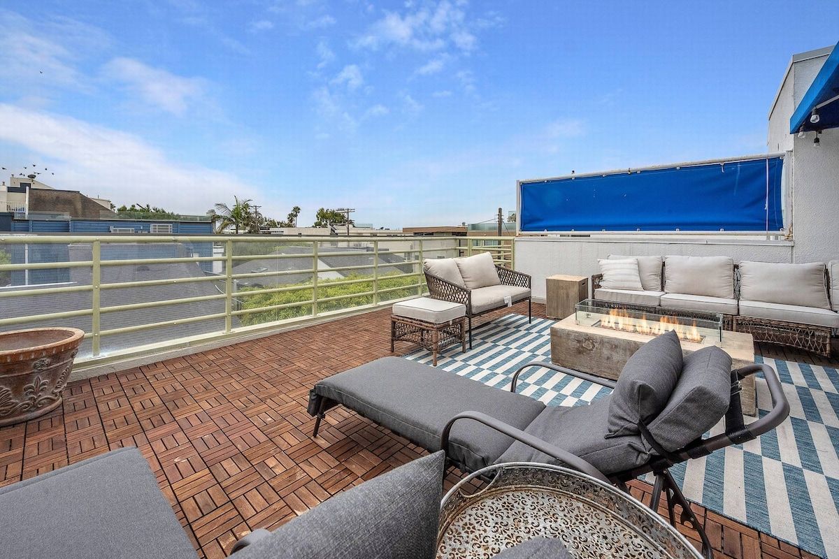 Lumiere Coast | Marina del Rey | Rooftop Designer Townhome photo 28