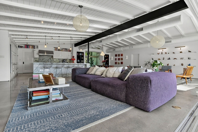 Image of Living space #8