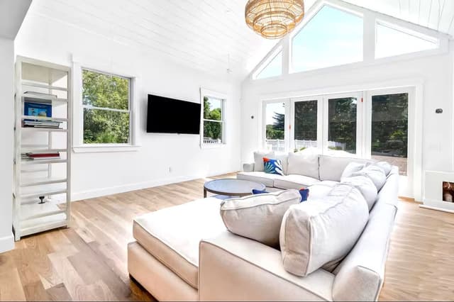 Image of Living space #3