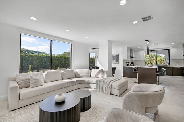 Image of Living space #7