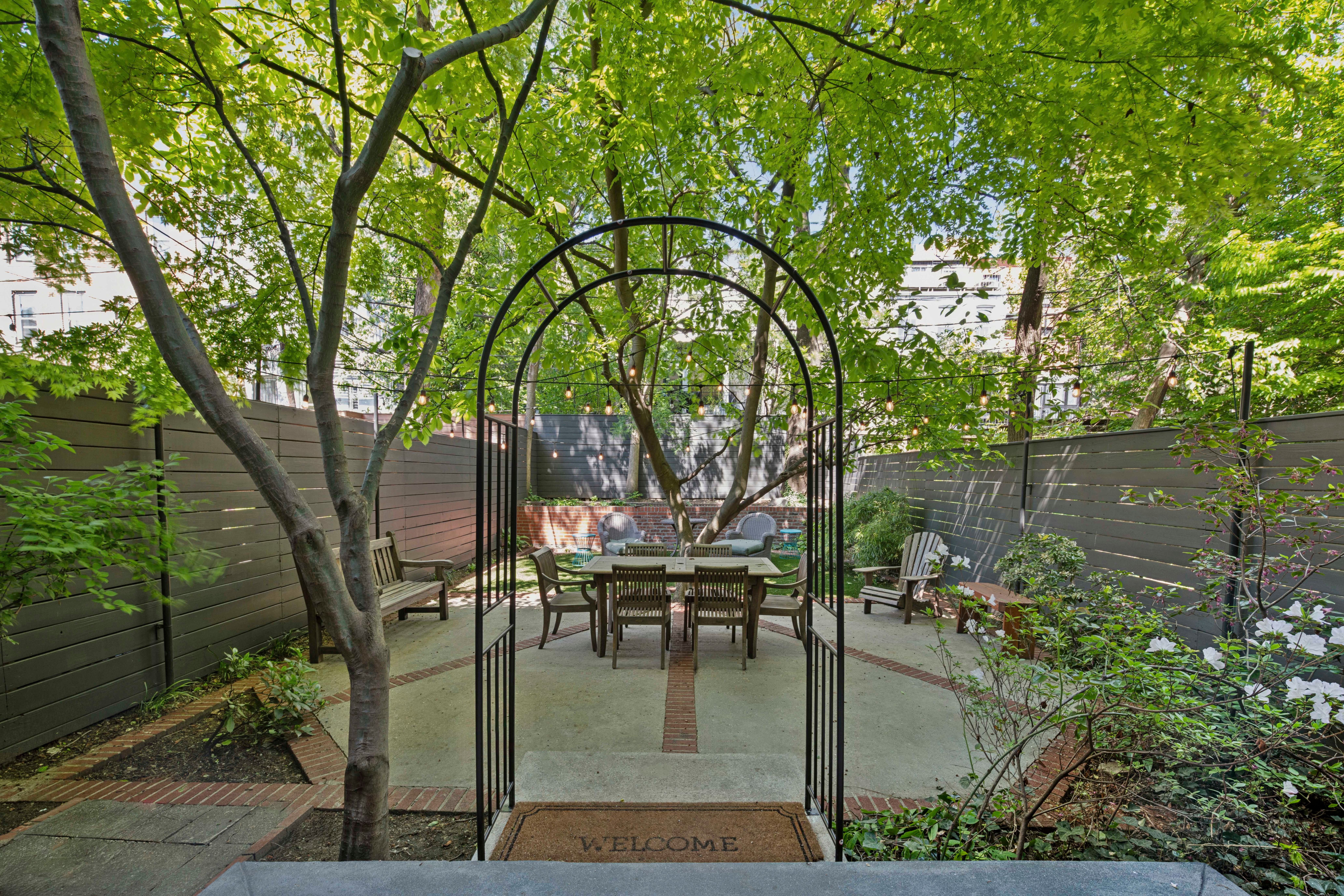 Wyckoff Grove I | Boerum Hill | Townhouse Apartment with Private Garden photo 3