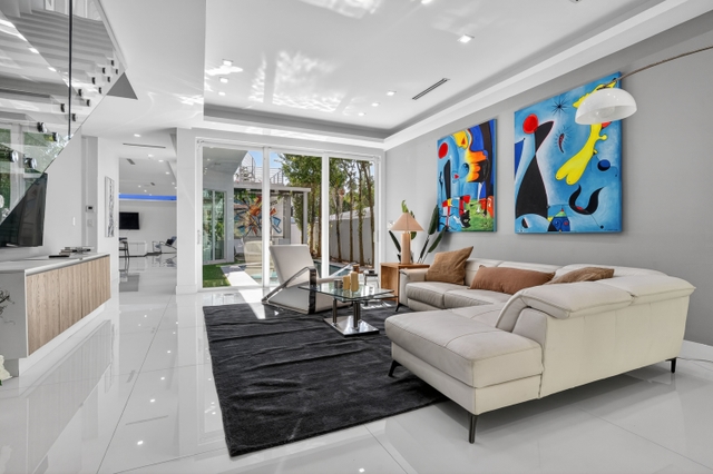 Image of Living space #7