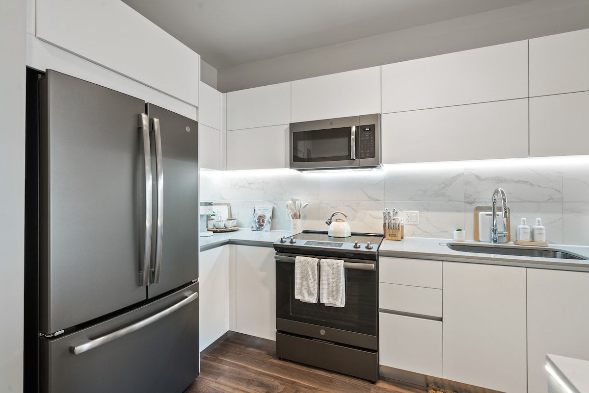 Palm Haven | Flagler Village | Apartment with Balcony & Rooftop Pool photo 21