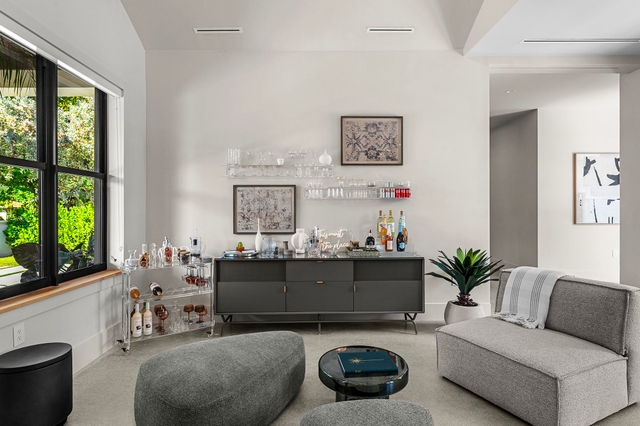 Image of Living space #2