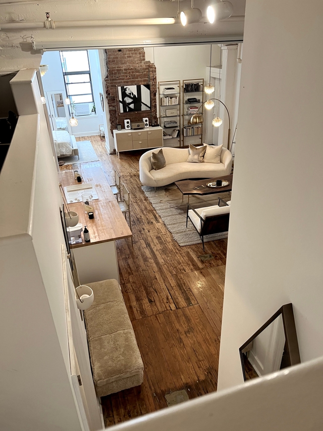 Image of Living space #10