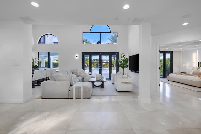 Image of Living space #10