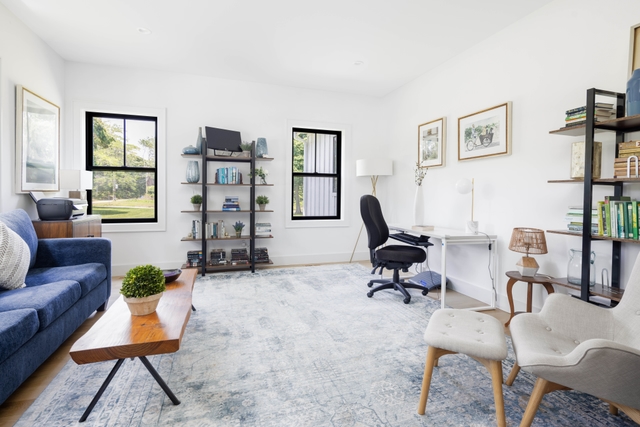 Image of Living space #3