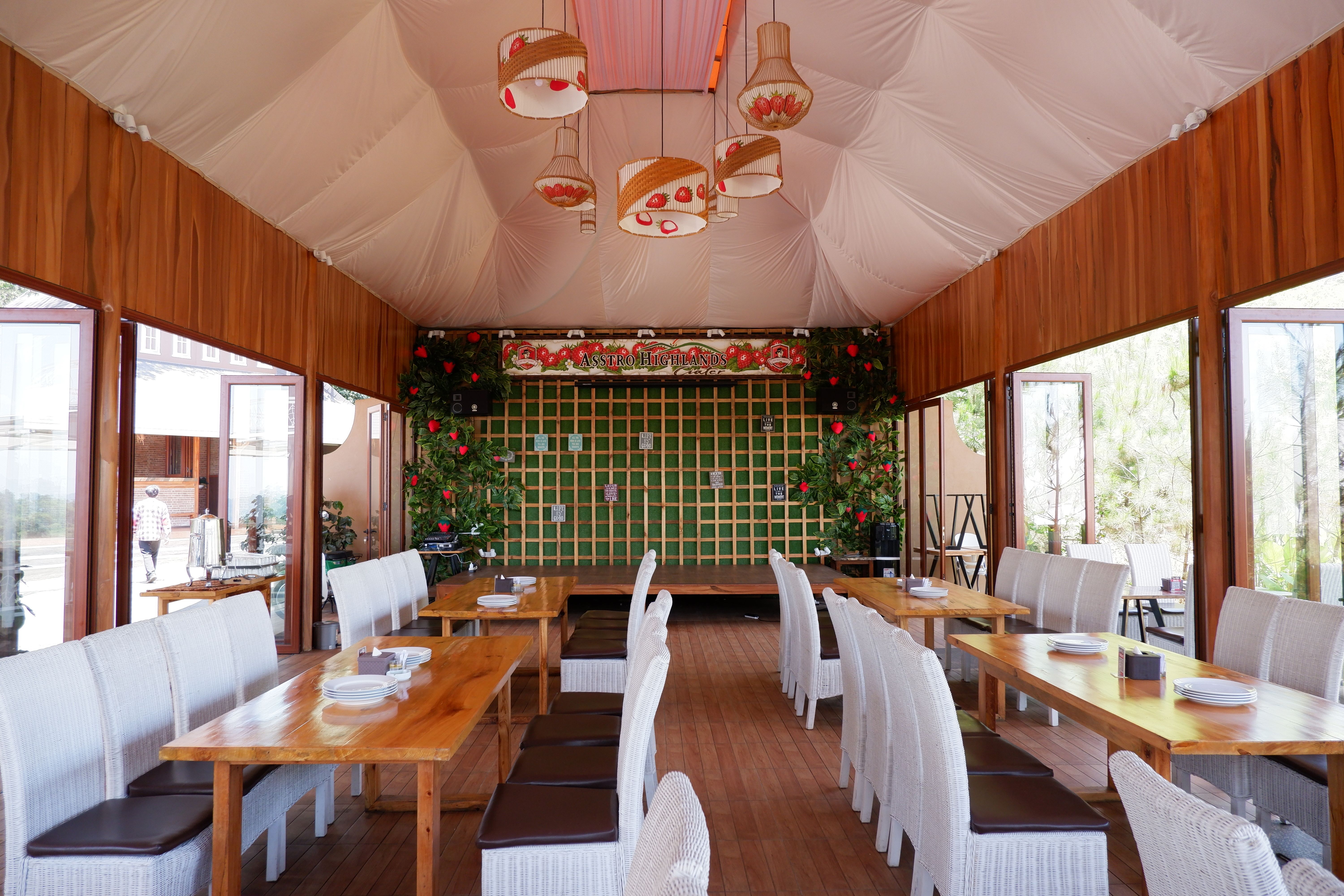 Brunch in a quaint village café