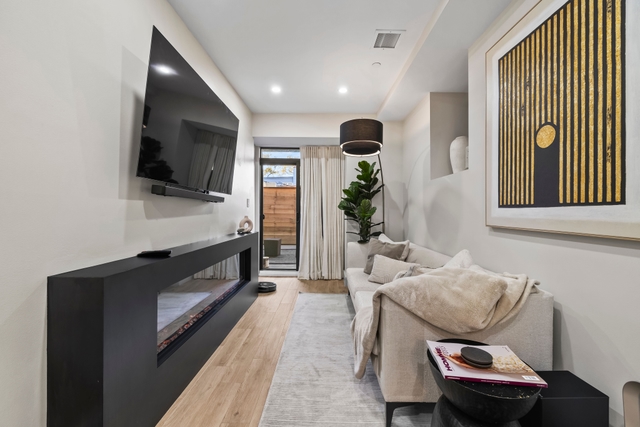 Image of Living space #3