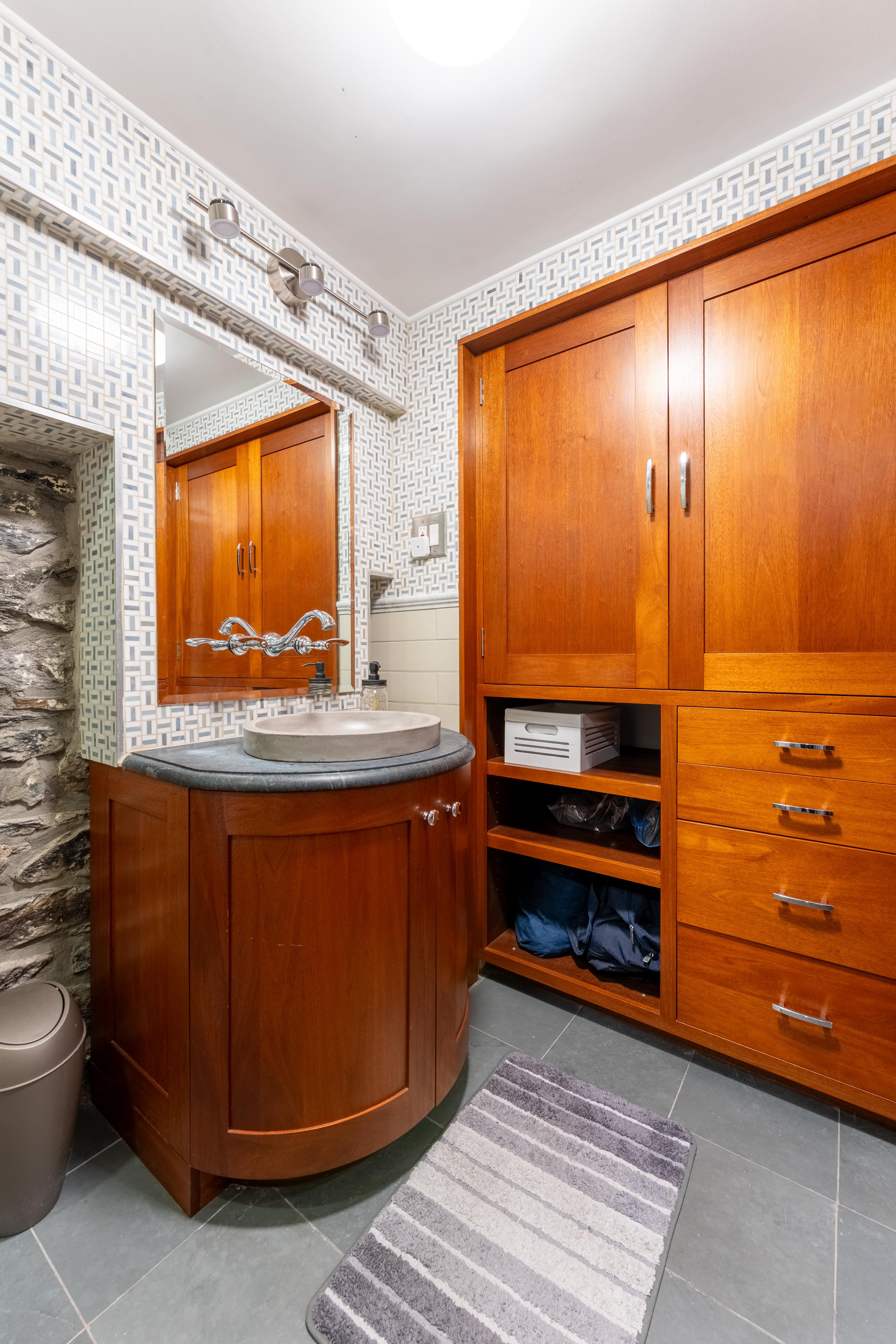 Bedstuy Belle | Bed-Stuy | Two-Story Apartment w/ Hot Tub, Sauna & Gym photo 21