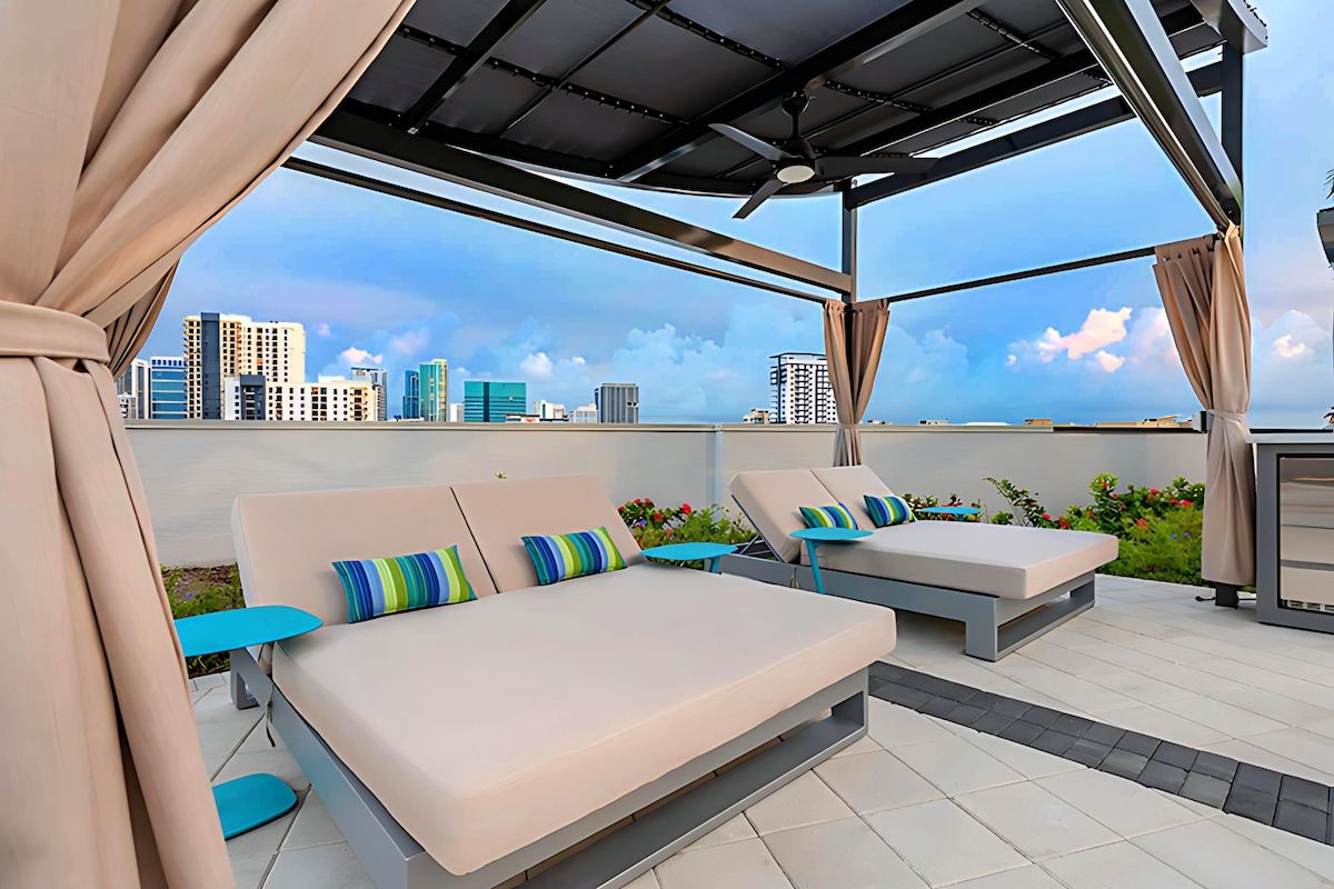 Palm Haven | Flagler Village | Apartment with Balcony & Rooftop Pool photo 37