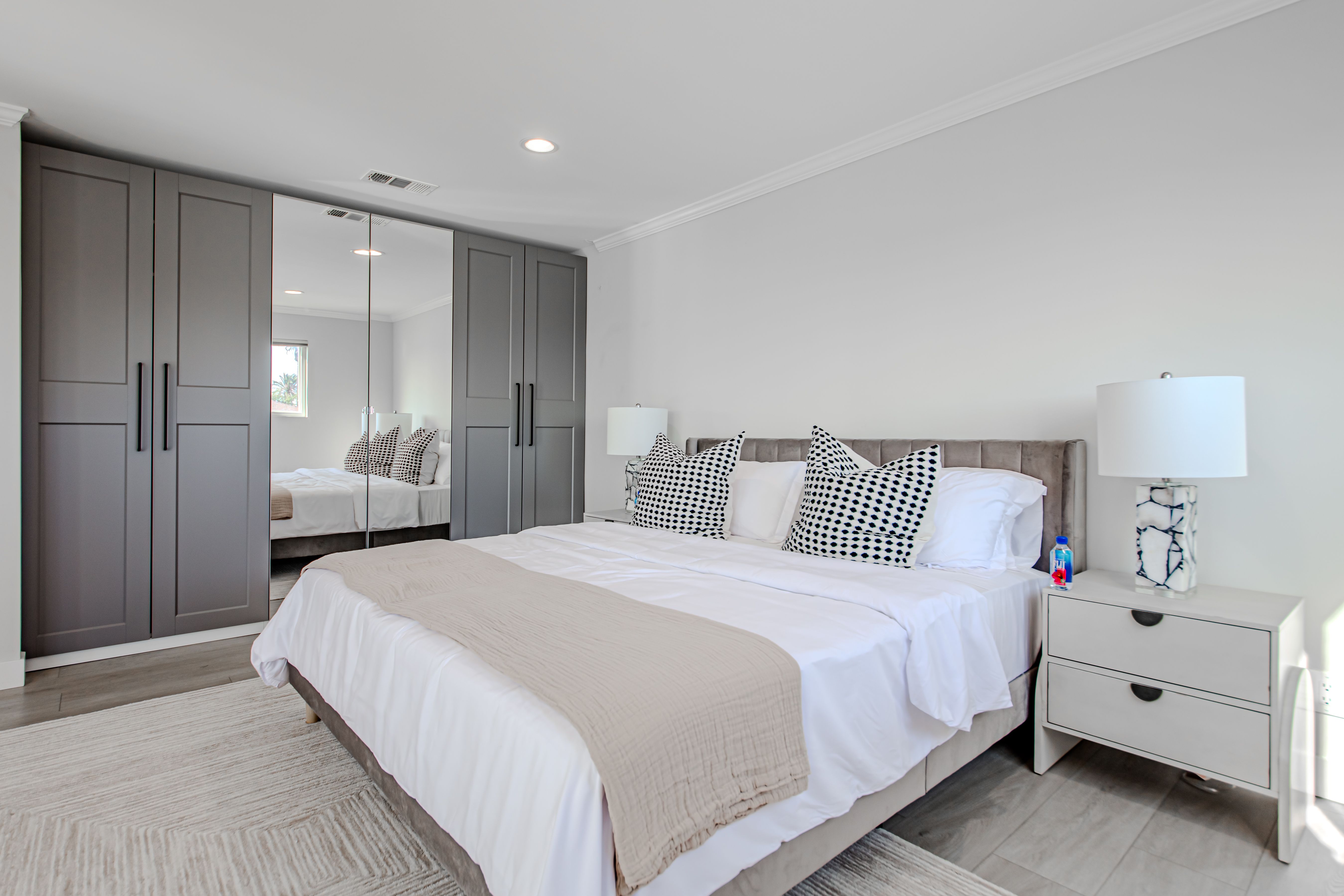 Casa Formosa | Fairfax | Hollywood Home w/ Pool & Modern Interior photo 15