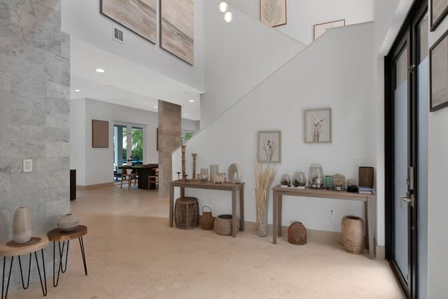 Image of Living space #5