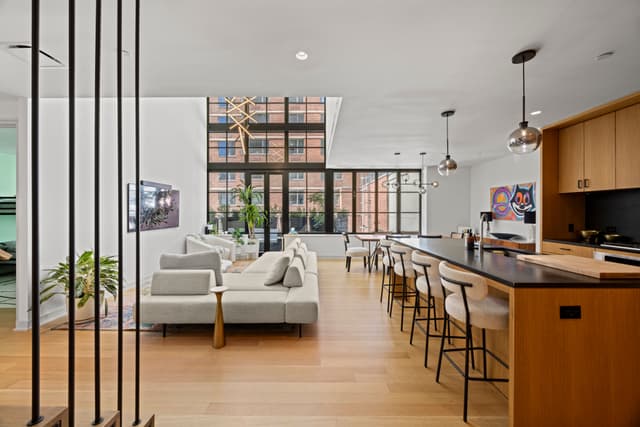 Image of Living space #3