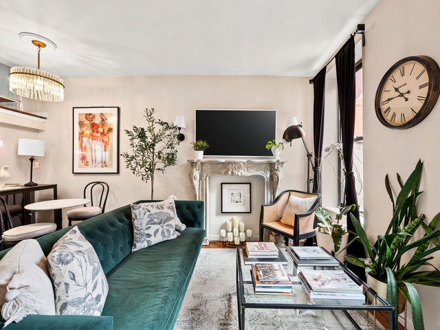 Image of Living space #2