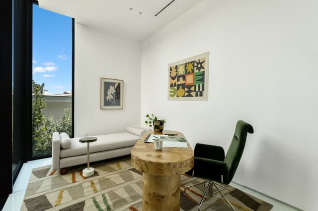 Image of Living space #4