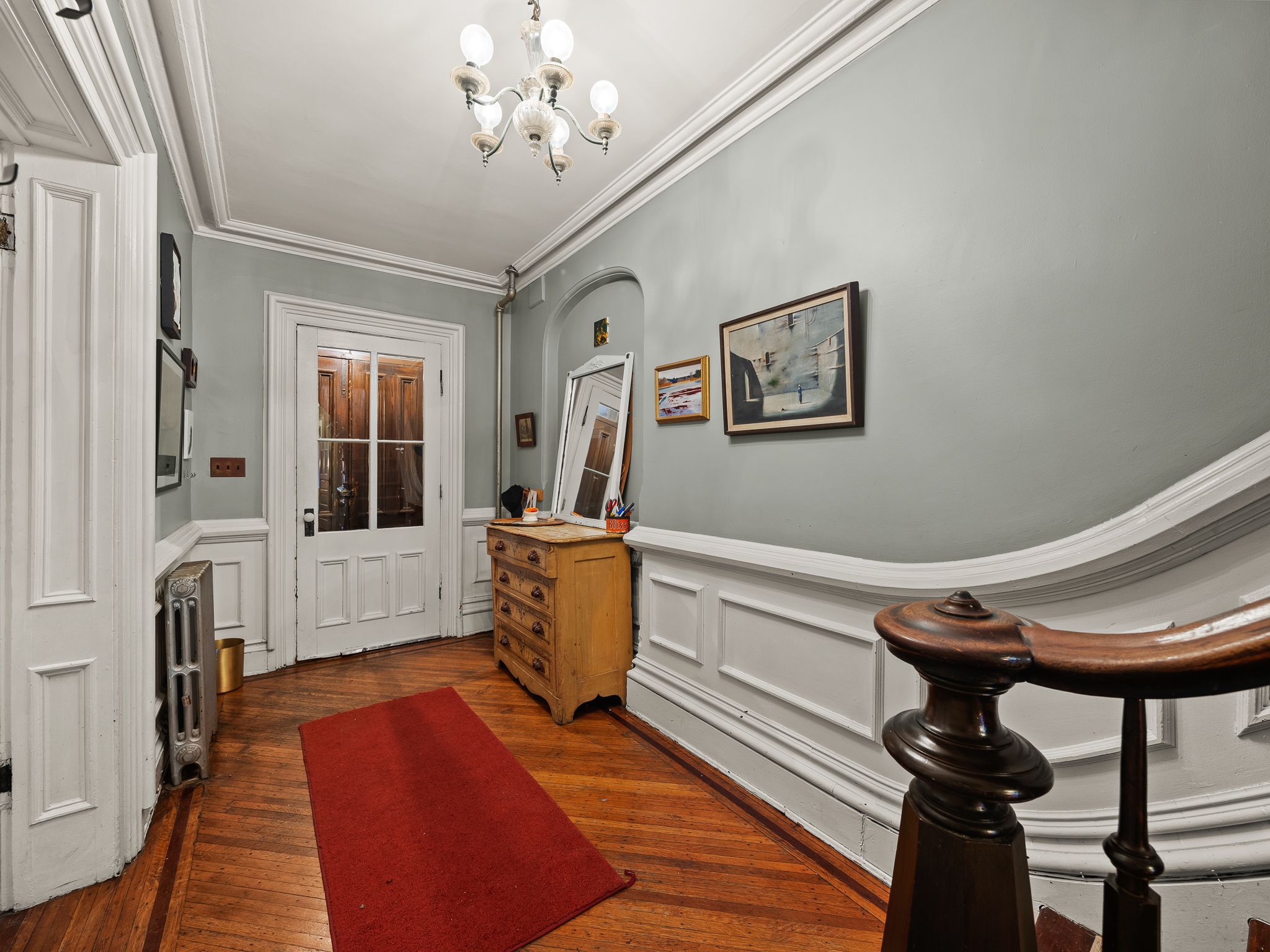 Grand Place | Clinton Hill | Brownstone Duplex w/ Private Garden photo 35