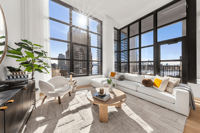 Image of Living space #2