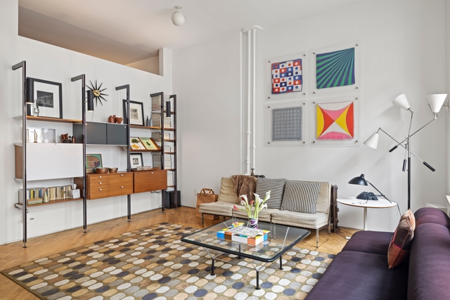 Image of Living space #6