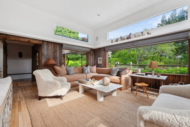 Image of Living space #1