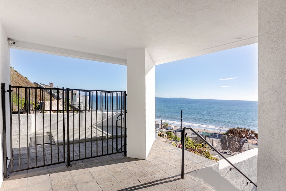 Casa Vista | Malibu | Oceanview with Balcony and Heated Spa photo 34
