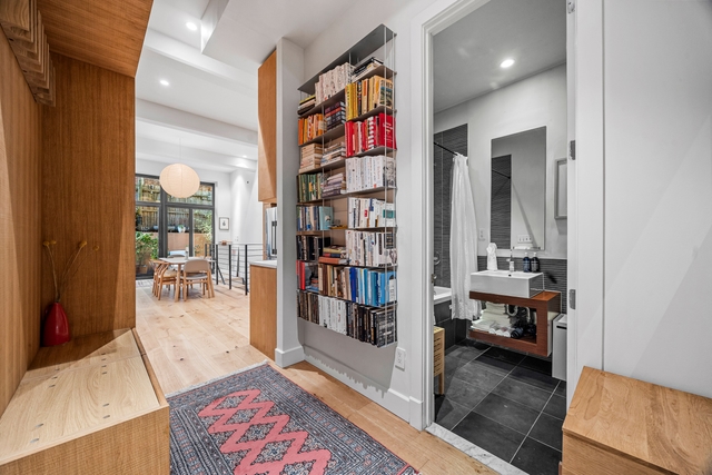 Image of Living space #5