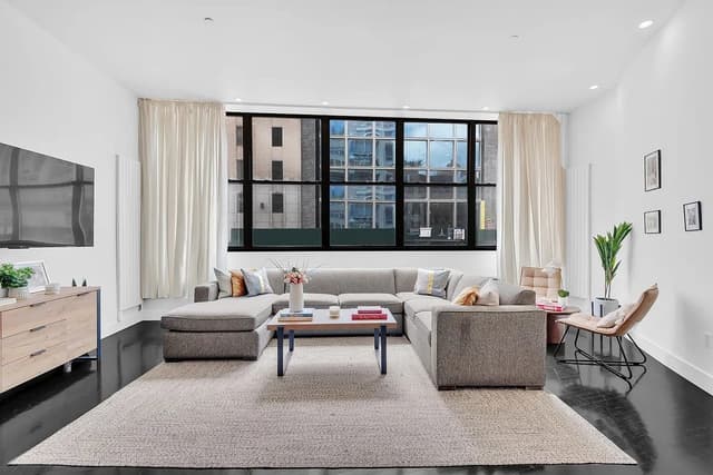 Image of Living space #2