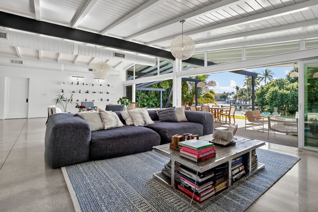 Image of Living space #1