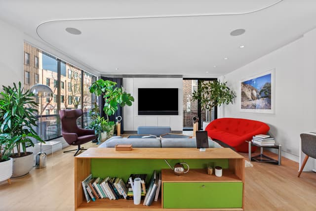 Image of Living space #3